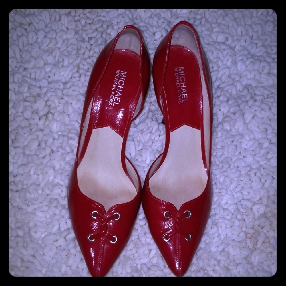 Michael Kors Red Metallic pump